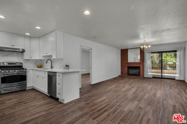 8600 Tuscany Avenue 202, Playa Del Rey, CA 90293