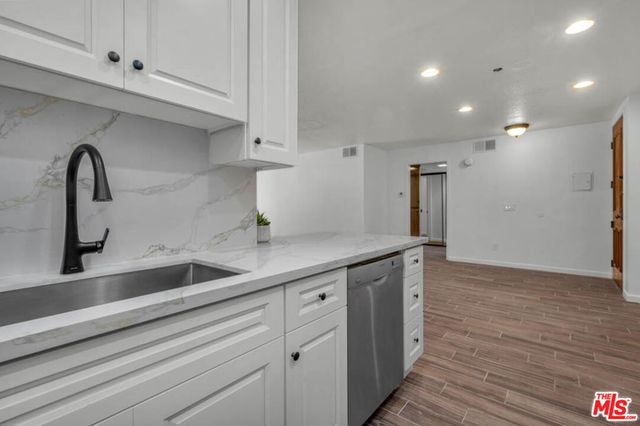 8600 Tuscany Avenue 202, Playa Del Rey, CA 90293
