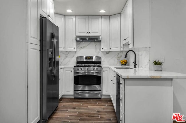 8600 Tuscany Avenue 202, Playa Del Rey, CA 90293
