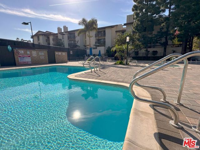 8600 Tuscany Avenue 202, Playa Del Rey, CA 90293