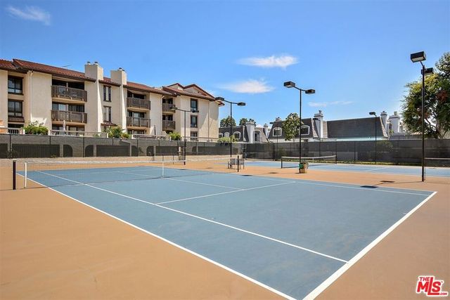 8600 Tuscany Avenue 202, Playa Del Rey, CA 90293