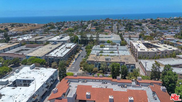 8600 Tuscany Avenue 202, Playa Del Rey, CA 90293