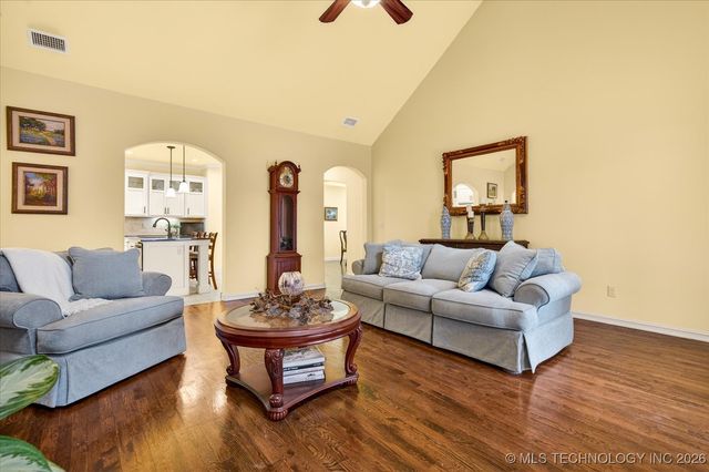 3227 Boardwalk Court, Bartlesville, OK 74006