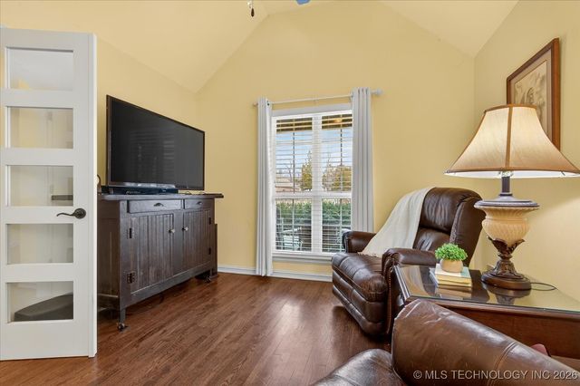 3227 Boardwalk Court, Bartlesville, OK 74006