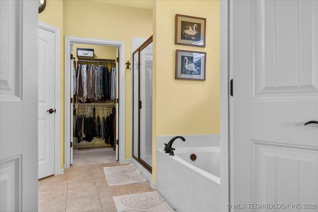 3227 Boardwalk Court, Bartlesville, OK 74006