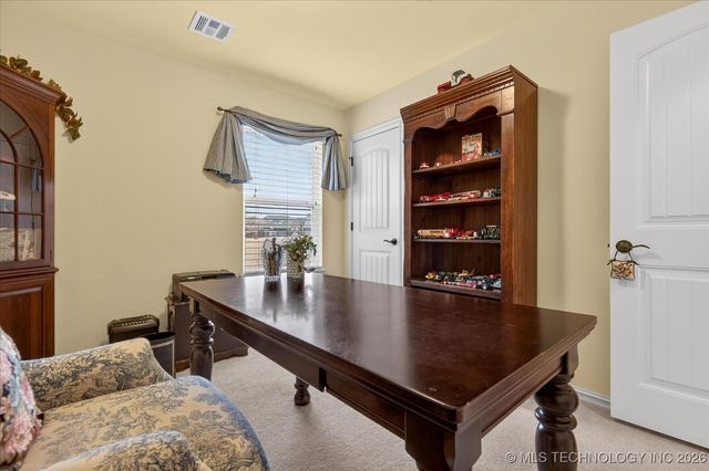 3227 Boardwalk Court, Bartlesville, OK 74006