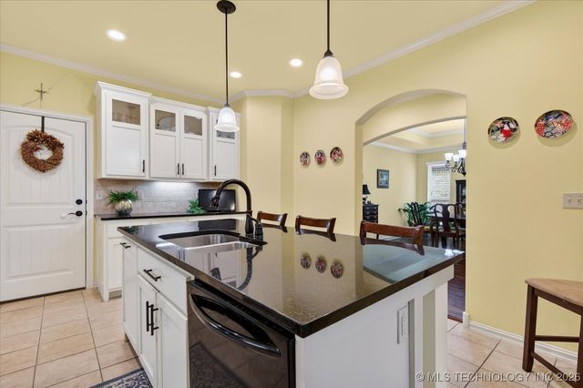 3227 Boardwalk Court, Bartlesville, OK 74006