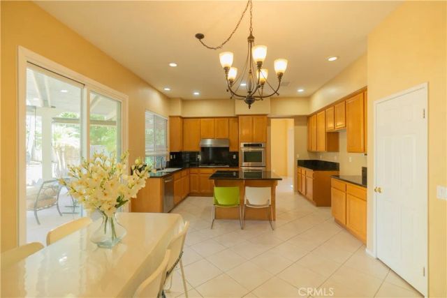 3122 Pinehurst, Corona, CA 92881