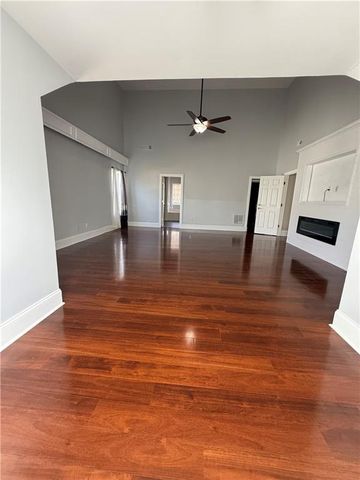 685 Georgian Hills, Lawrenceville, GA 30045