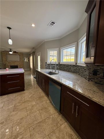 685 Georgian Hills, Lawrenceville, GA 30045