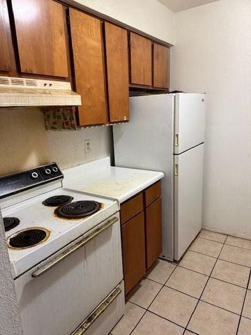 9201 Clarewood Drive 284, Houston, TX 77036