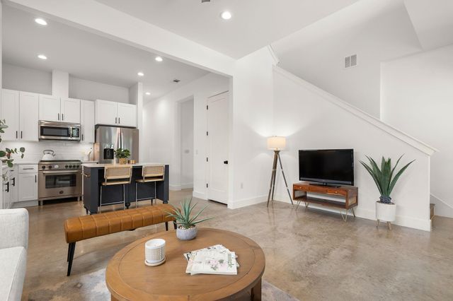 1201 Luna ST, Austin, TX 78721