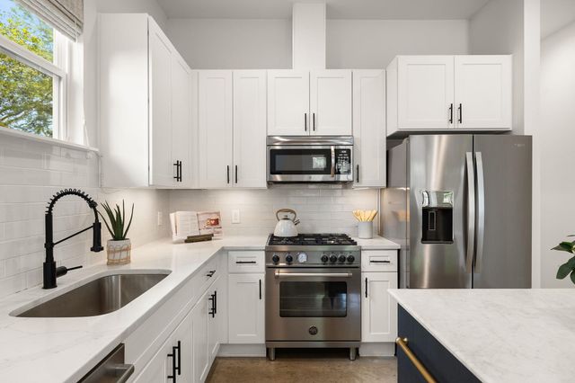 1201 Luna ST, Austin, TX 78721