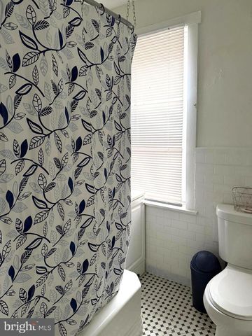 909 S BROOM ST, Wilmington, DE 19805