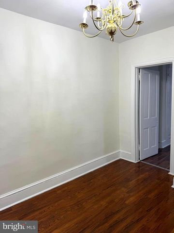 909 S BROOM ST, Wilmington, DE 19805