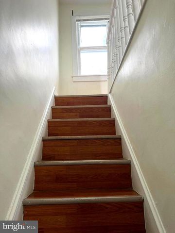 909 S BROOM ST, Wilmington, DE 19805