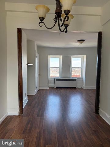 909 S BROOM ST, Wilmington, DE 19805