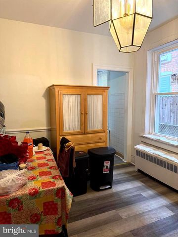 909 S BROOM ST, Wilmington, DE 19805