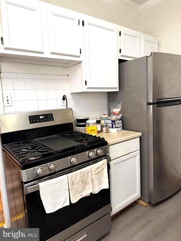 909 S BROOM ST, Wilmington, DE 19805