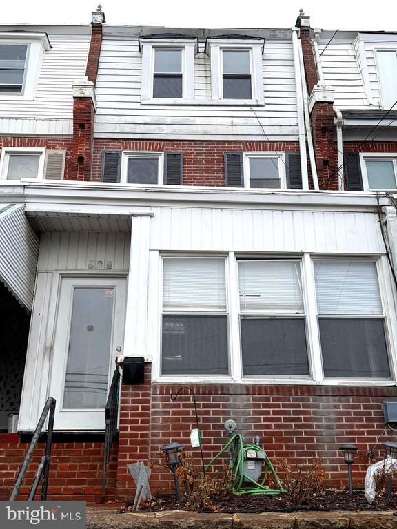 909 S BROOM ST, Wilmington, DE 19805