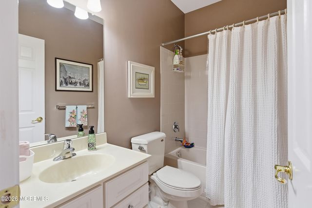 65 Marlow Drive, Jackson, NJ 08527