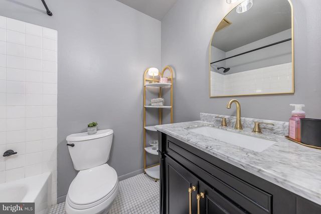 28 MADISON ST, Swedesboro, NJ 08085