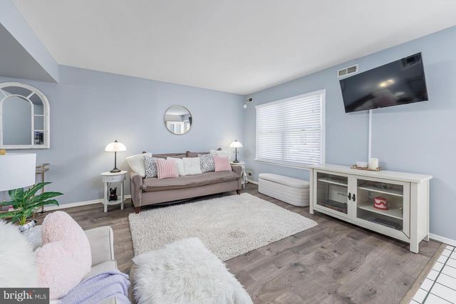 28 MADISON ST, Swedesboro, NJ 08085