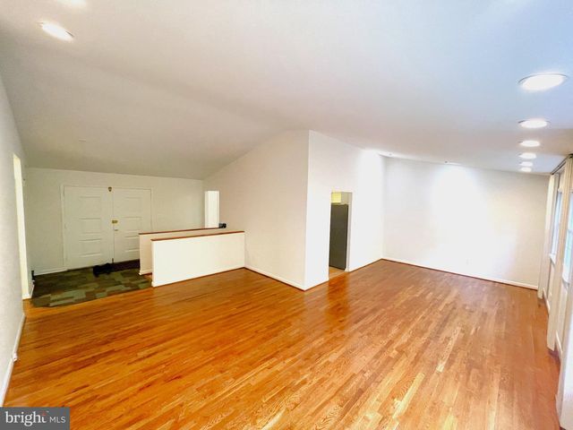 8410 BUCKHANNON DR, Potomac, MD 20854