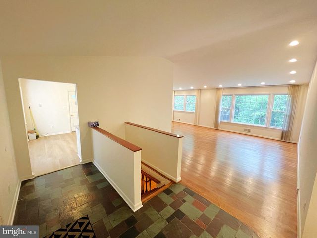 8410 BUCKHANNON DR, Potomac, MD 20854