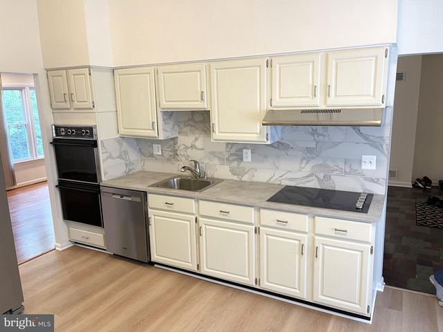 8410 BUCKHANNON DR, Potomac, MD 20854