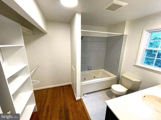 8410 BUCKHANNON DR, Potomac, MD 20854