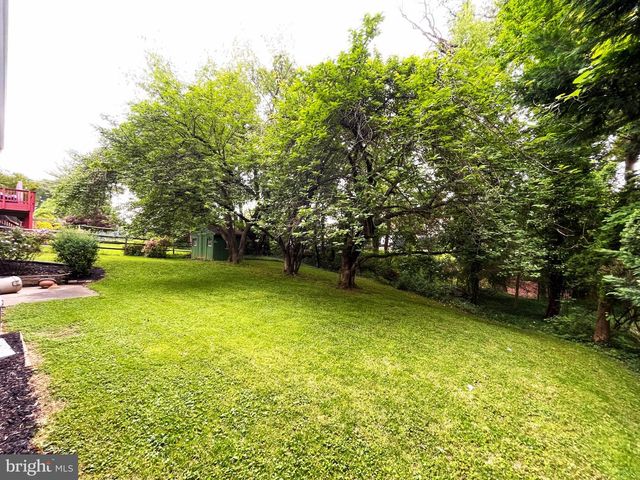 8410 BUCKHANNON DR, Potomac, MD 20854