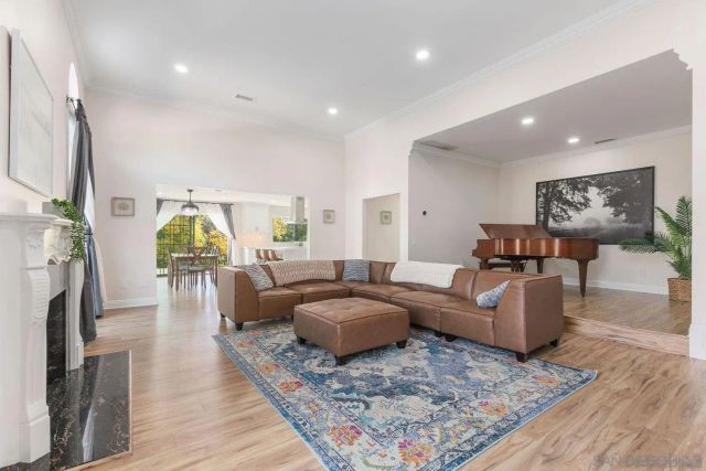 9431 W Lilac Rd, Escondido, CA 92026