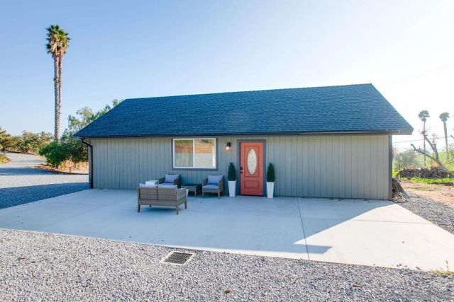 9431 W Lilac Rd, Escondido, CA 92026