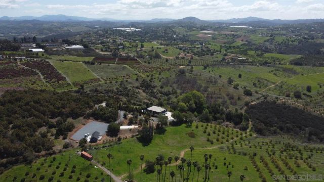 9431 W Lilac Rd, Escondido, CA 92026