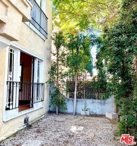 1433 N Las Palmas Avenue, Los Angeles, CA 90028