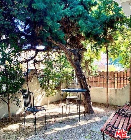 1433 N Las Palmas Avenue, Los Angeles, CA 90028