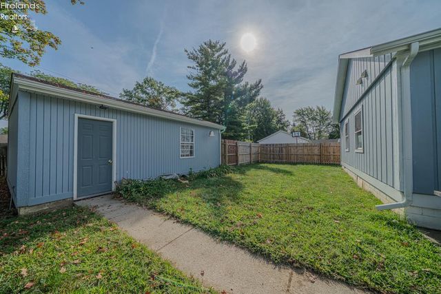 N 102 Pleasant Street, Norwalk, OH 44857