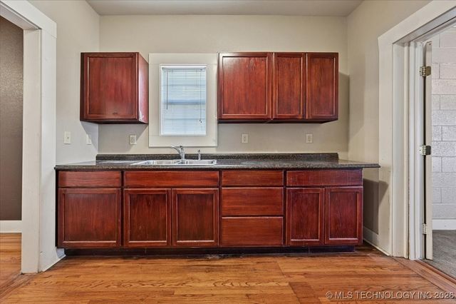 1215 S Quincy Avenue, Tulsa, OK 74120