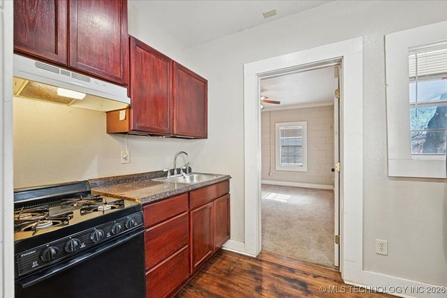 1215 S Quincy Avenue, Tulsa, OK 74120