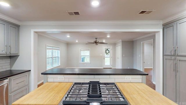 1923 Clifton Street, Conway, AR 72032