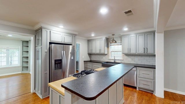 1923 Clifton Street, Conway, AR 72032