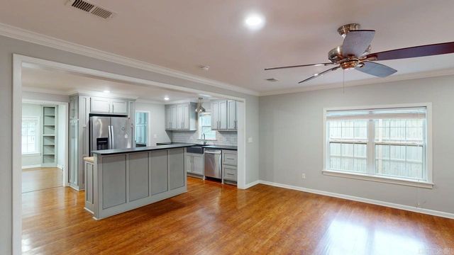 1923 Clifton Street, Conway, AR 72032