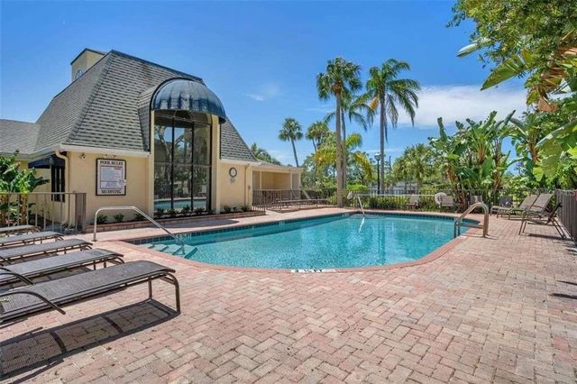 3001 58TH AVENUE S 603, St Petersburg, FL 33712