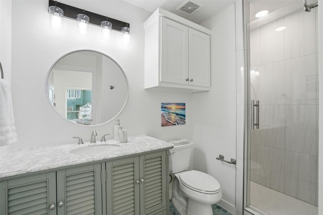 18 Blue Heron Circle, Jamaica Beach, TX 77554