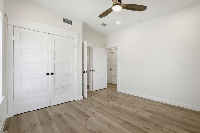 18 Blue Heron Circle, Jamaica Beach, TX 77554