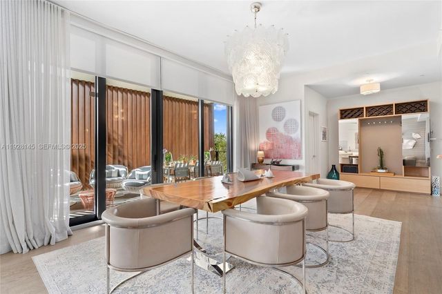 3581 E Glencoe St 403, Miami, FL 33133