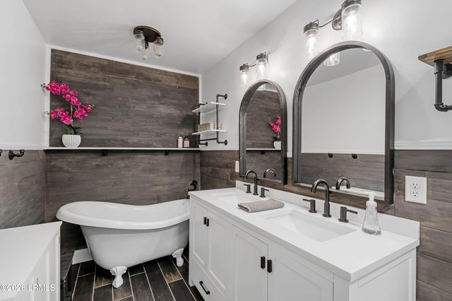 1110 Hookstra Lane, Beaufort, SC 29902