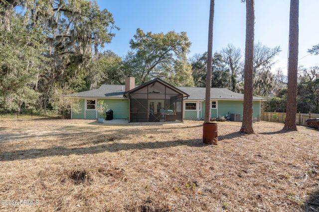 1110 Hookstra Lane, Beaufort, SC 29902