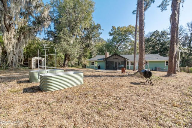 1110 Hookstra Lane, Beaufort, SC 29902